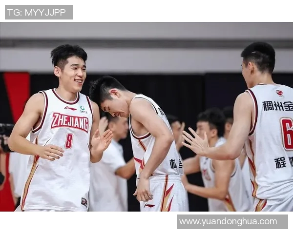 余嘉豪的成长之路与未来展望：从青涩少年到篮球新星的蜕变与奋斗